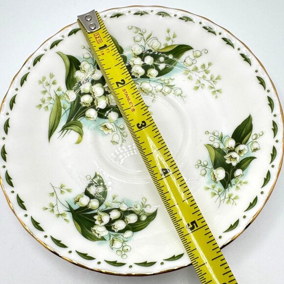 Royal Albert Bone China Lily Of The Valley May Saucer 5.5" Green Replacement Vtg - Picture 2 of 7